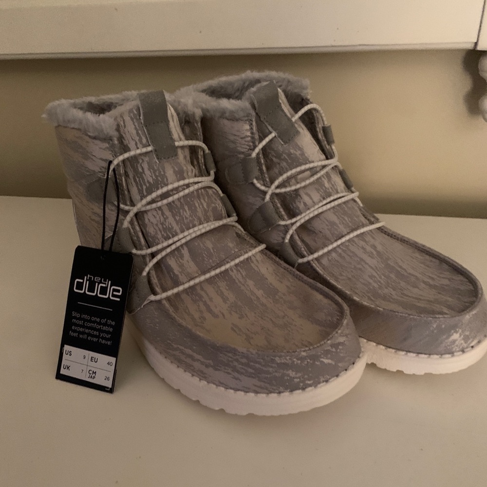Hey dude boots!